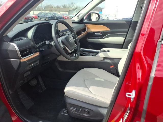 Certified 2026 Toyota Grand Highlander Limited image 2