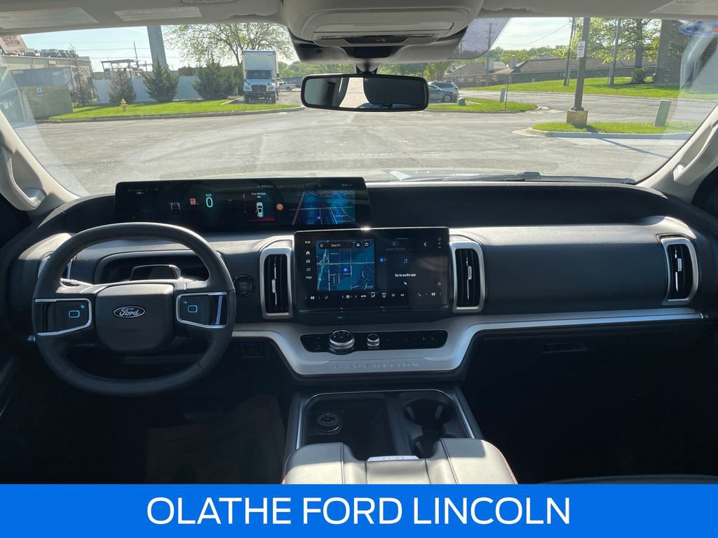 Used 2025 Ford Expedition Max Active image 15