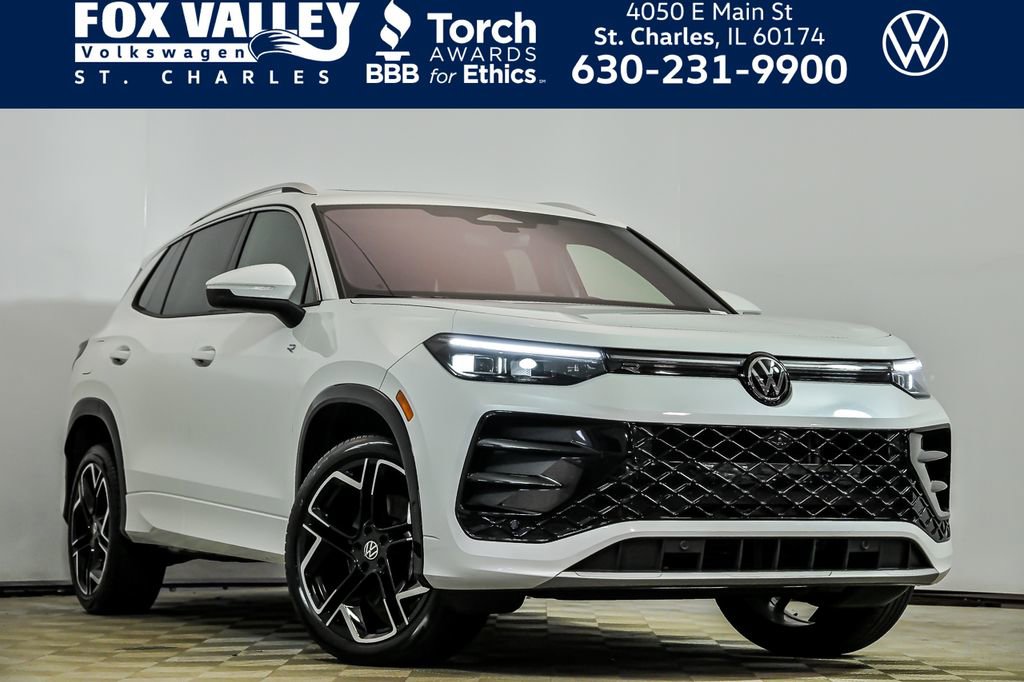 Used 2025 Volkswagen Tiguan SEL R-Line AWD/4WD image 1
