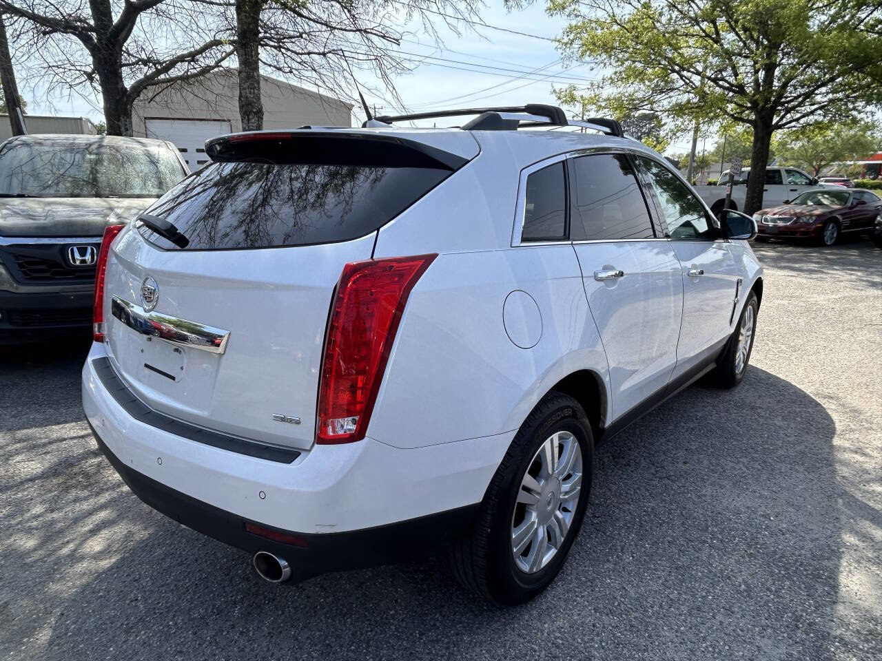 Used 2013 Cadillac SRX Luxury w/ Driver Awareness Package image 9