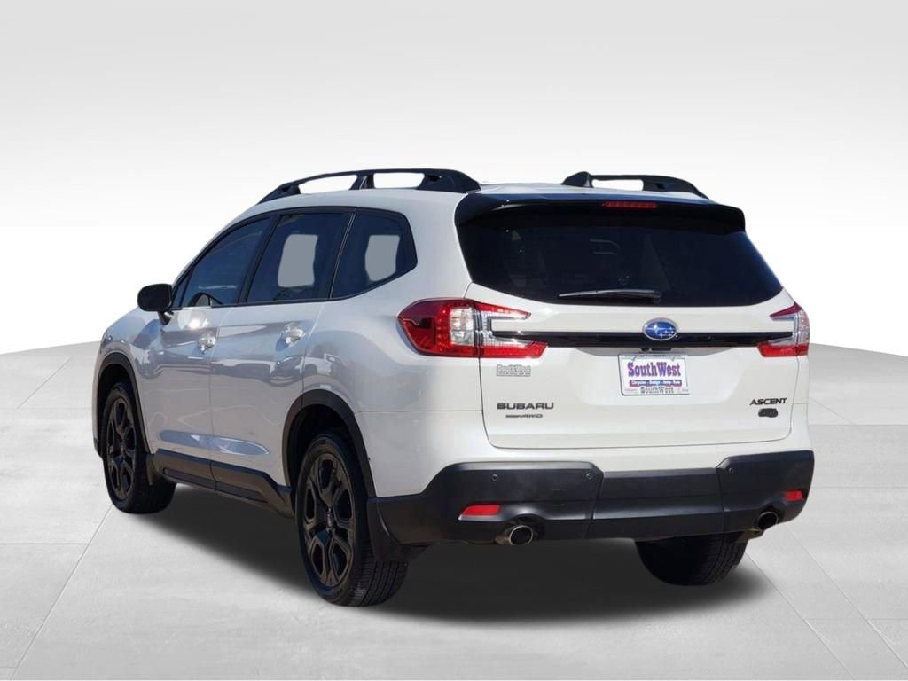 Used 2023 Subaru Ascent Onyx Edition image 4
