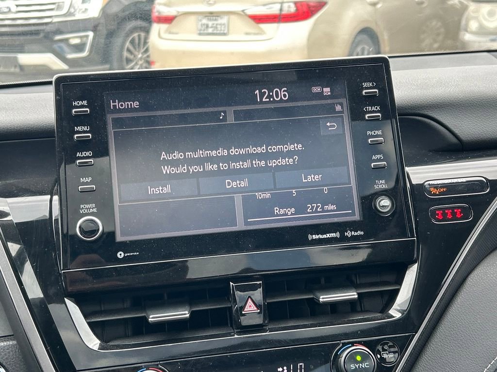 Used 2021 Toyota Camry XSE image 19