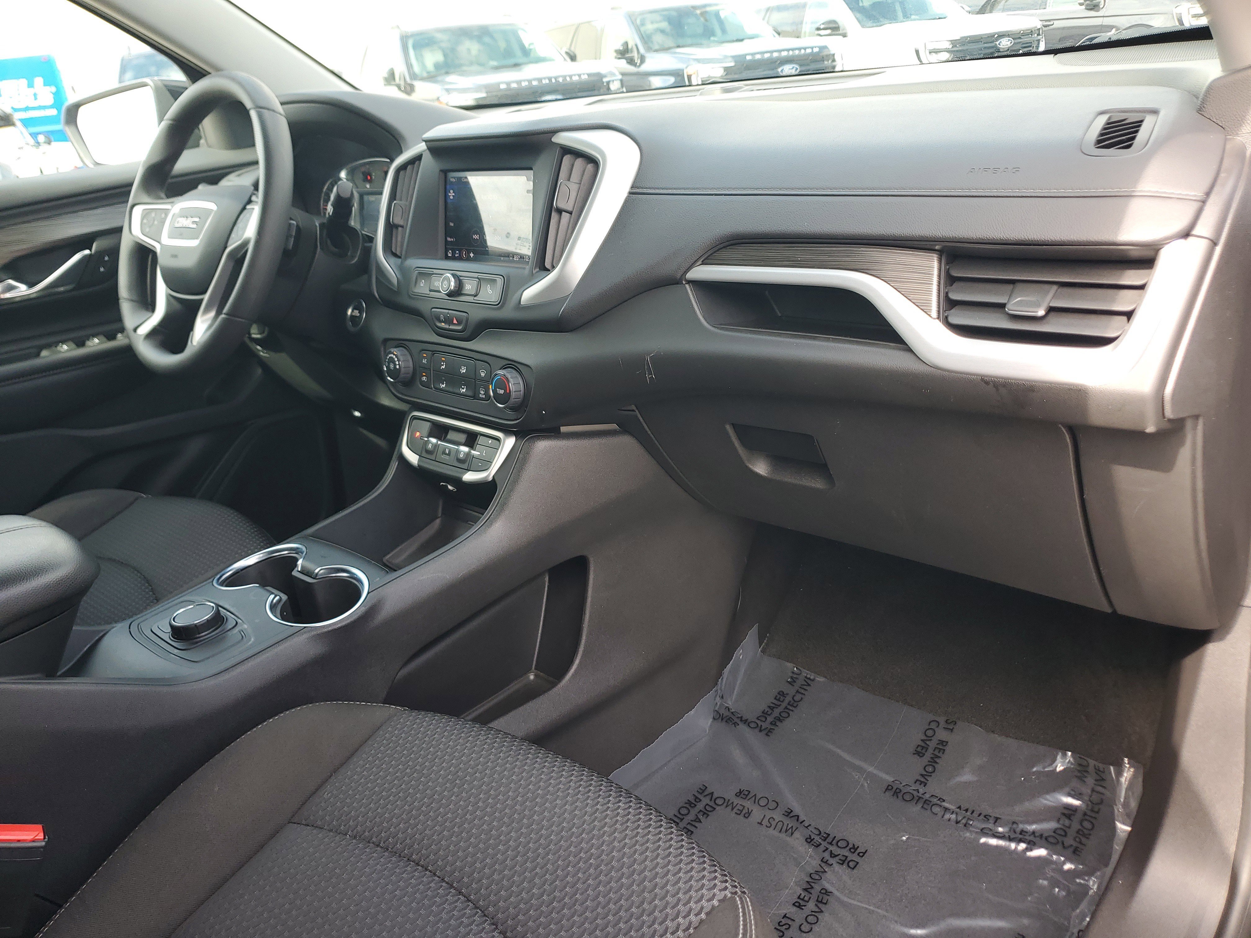 Used 2024 GMC Terrain SLE FWD image 13
