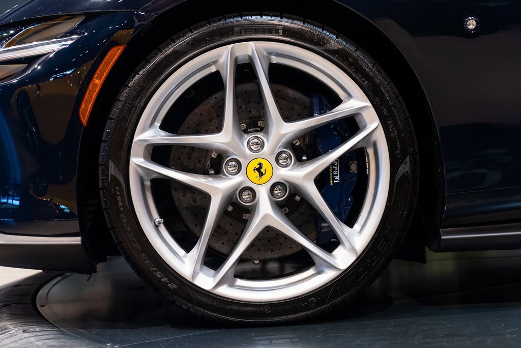 Certified 2022 Ferrari Roma image 12