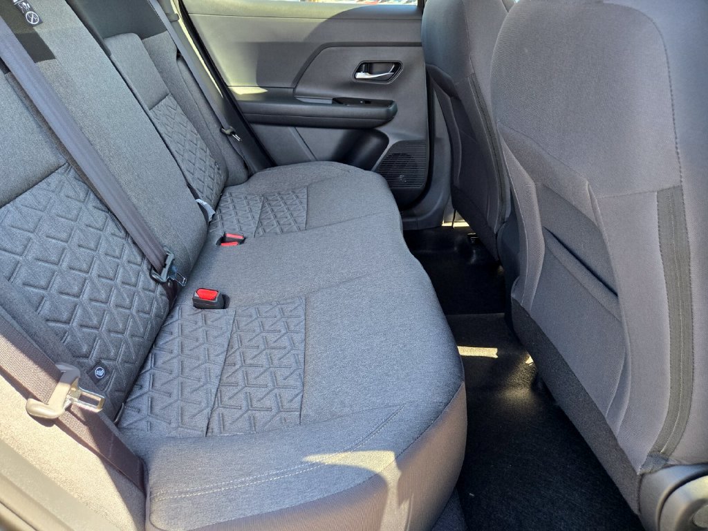 New 2027 Nissan Kicks SV w/ SV Premium Package FWD image 20