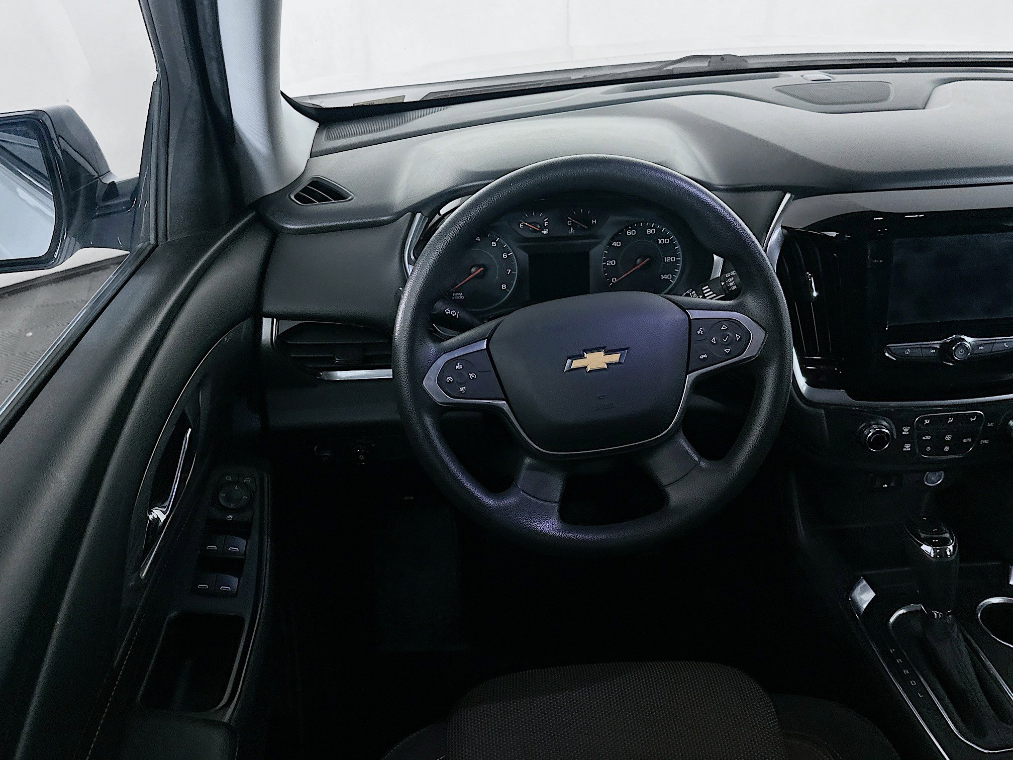 Used 2020 Chevrolet Traverse LS image 17