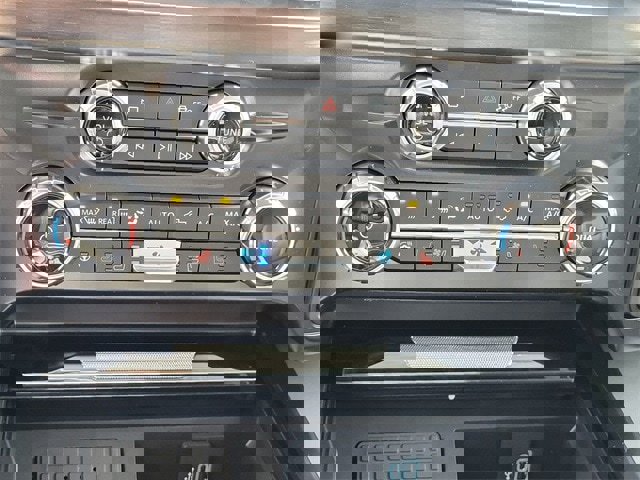 New 2025 Ford F250 Lariat w/ Lariat Ultimate Package image 47