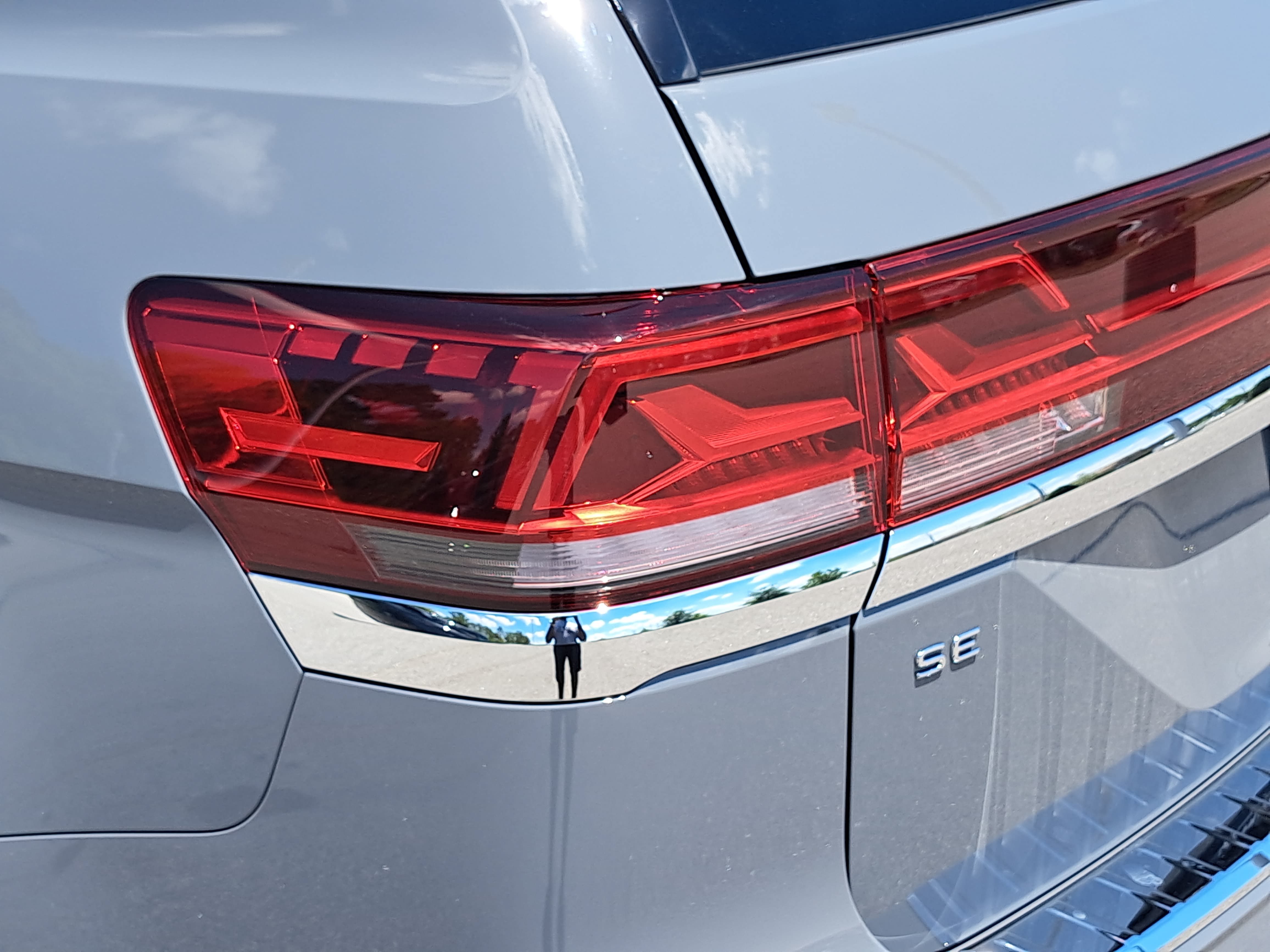 New 2026 Volkswagen Atlas SE FWD image 34