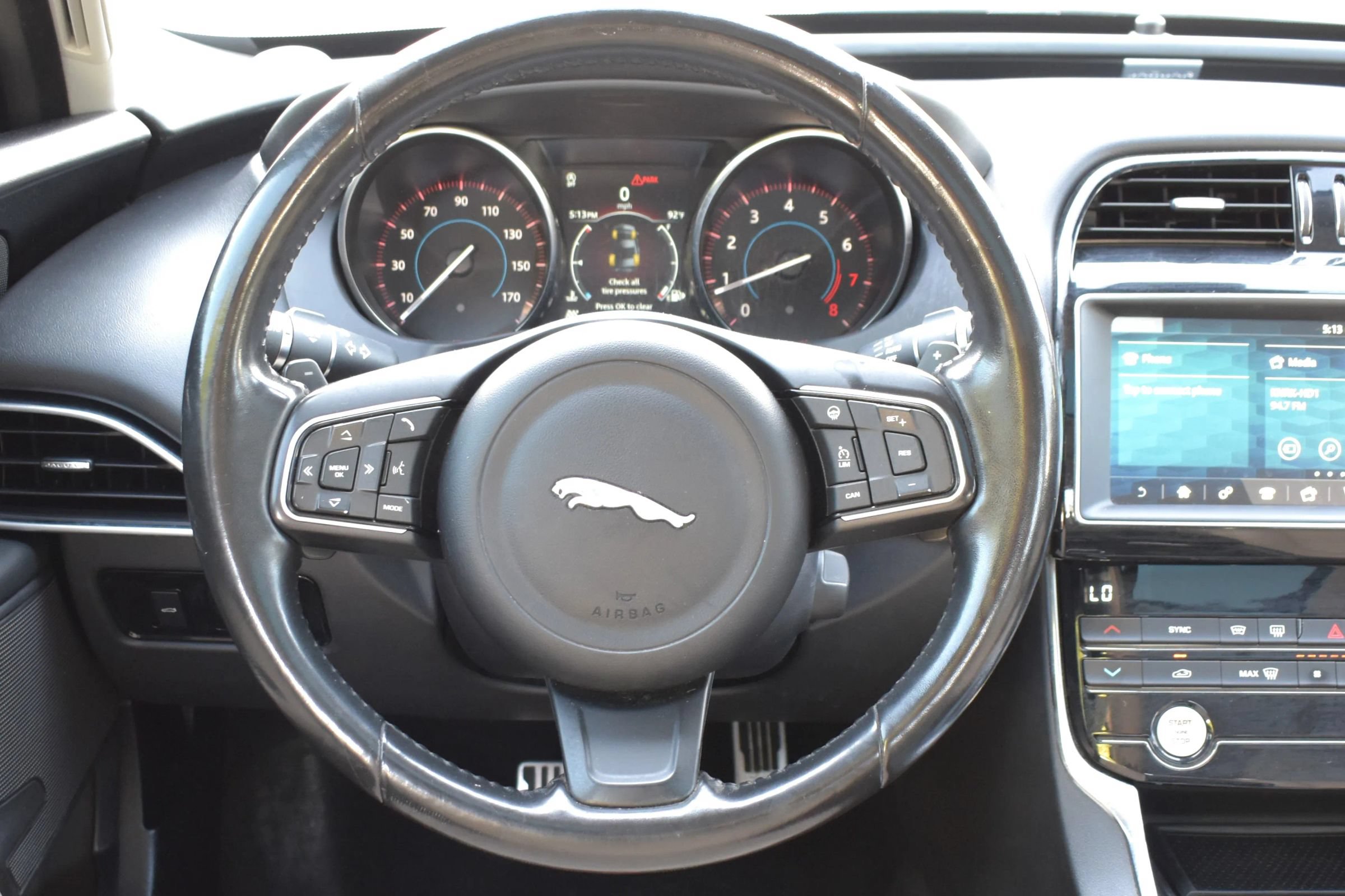 Used 2019 Jaguar XE Premium AWD/4WD image 15