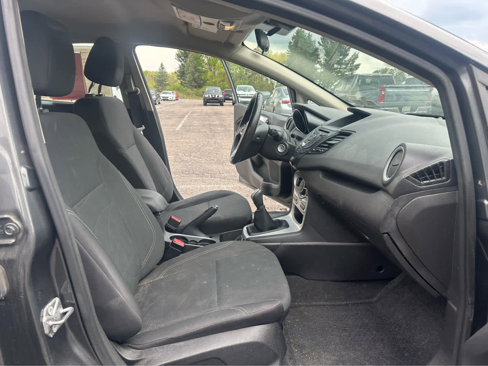 Used 2016 Ford Fiesta SE FWD image 18