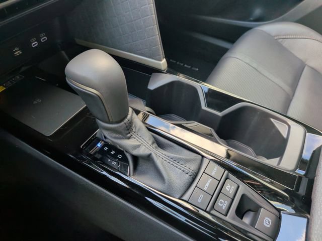 Used 2025 Toyota Camry XLE w/ Premium Plus Package FWD image 24