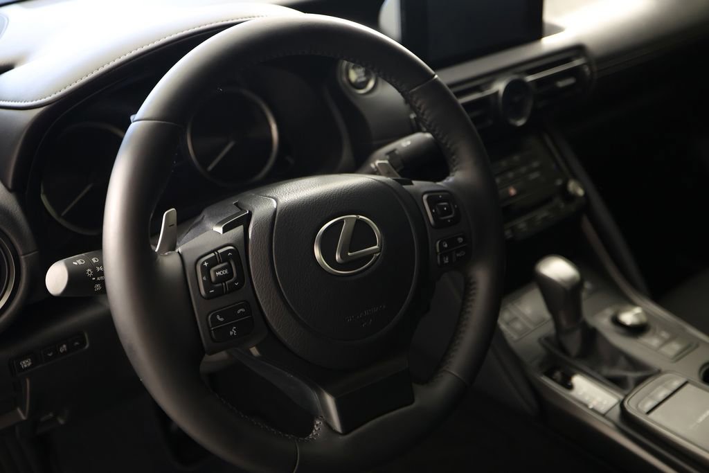 Used 2024 Lexus IS 300 w/ Premium Package RWD image 16