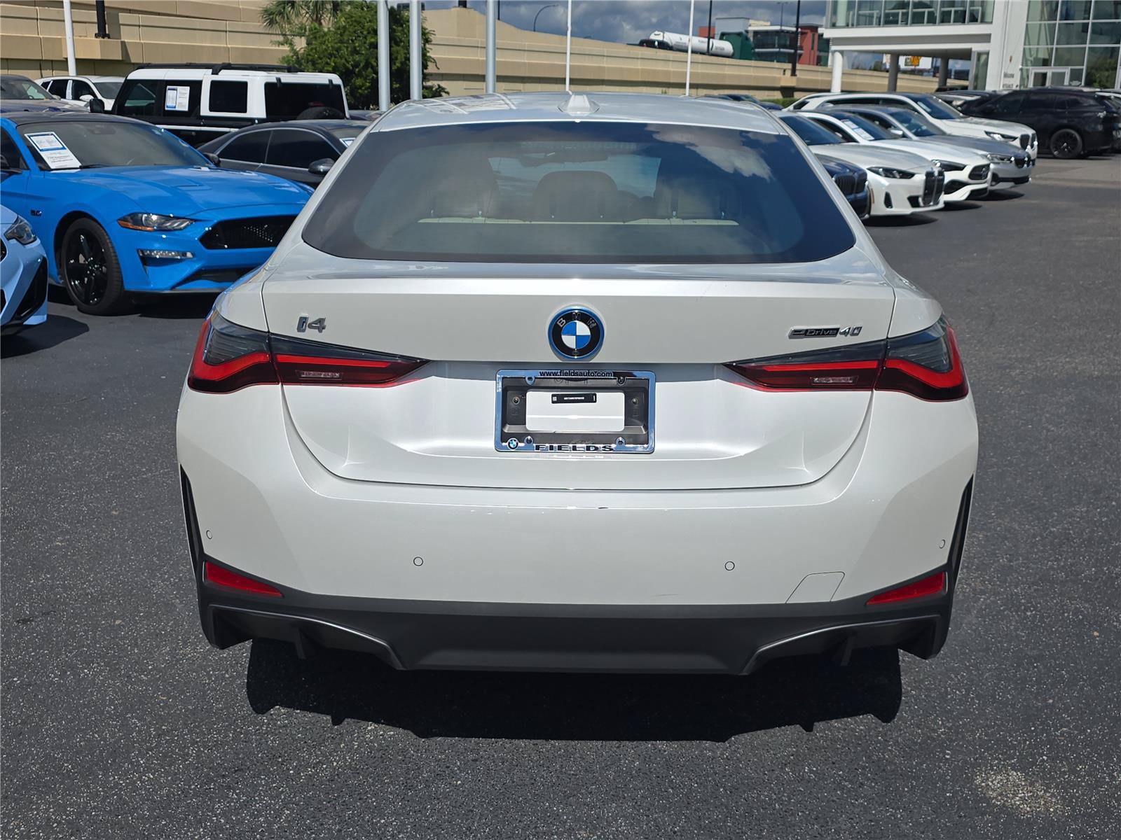 Certified 2024 BMW i4 eDrive40 w/ Premium Package RWD image 4