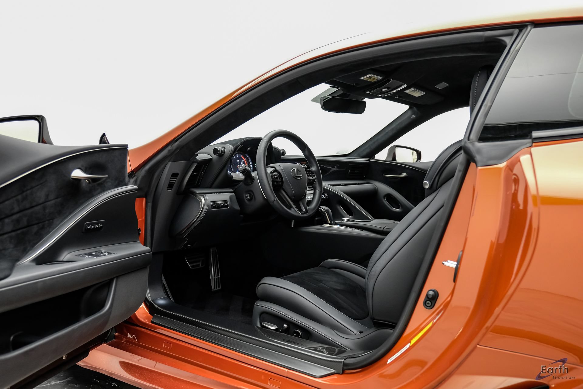 Used 2021 Lexus LC 500 Coupe w/ Performance Package RWD image 32