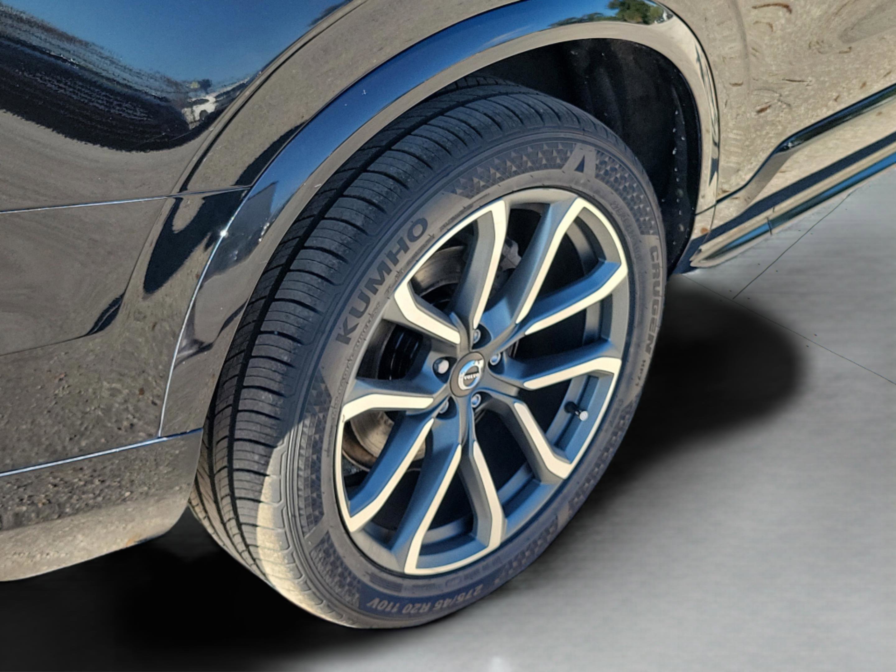 Used 2019 Volvo XC90 T6 Momentum w/ Protection Package Premier image 5