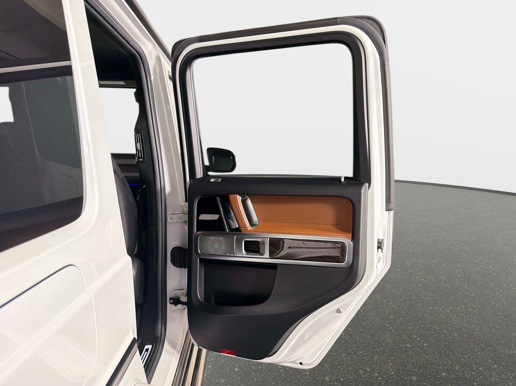 Used 2022 Mercedes-Benz G 550 image 22