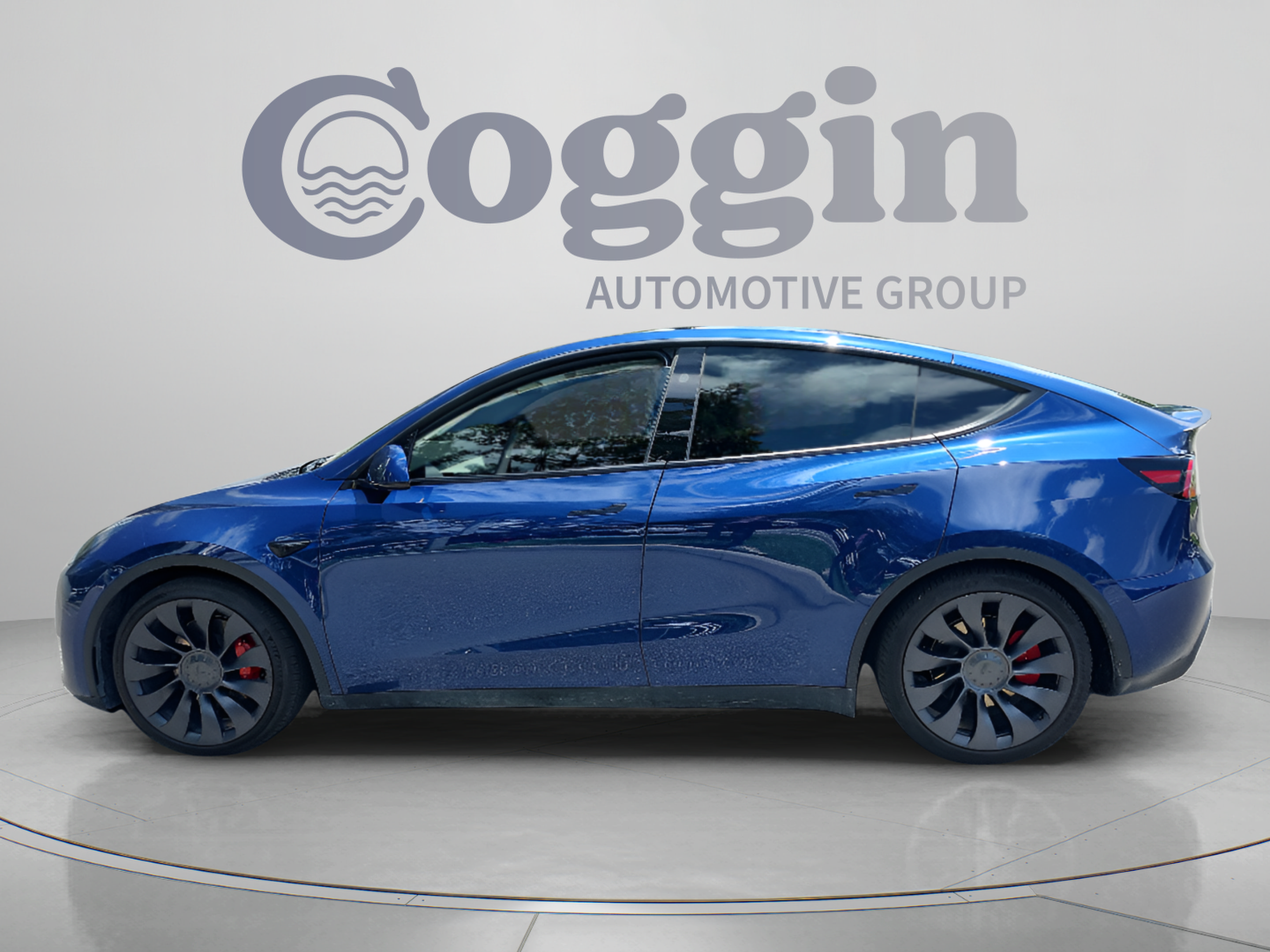 Used 2024 Tesla Model Y Performance AWD/4WD image 2