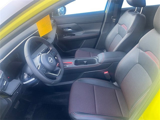 New 2025 Nissan Kicks SR image 6