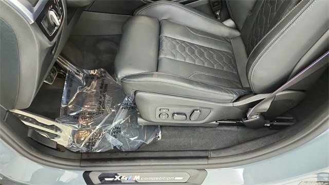 Used 2025 BMW X4 M w/ Competition Package image 33