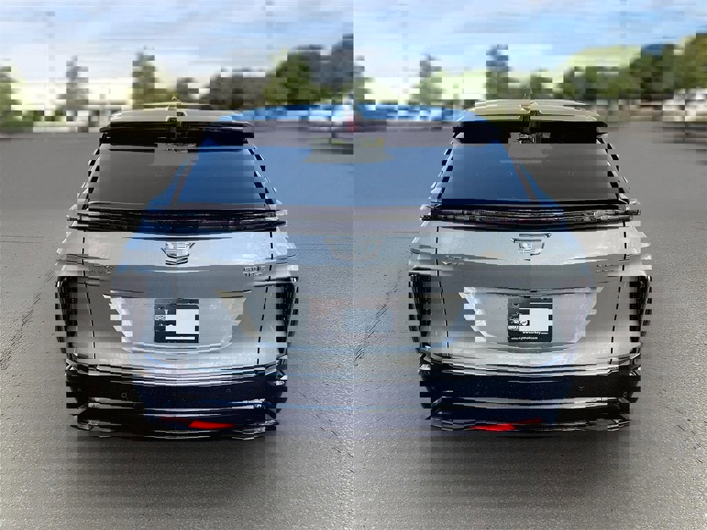 New 2026 Cadillac Lyriq Luxury image 5