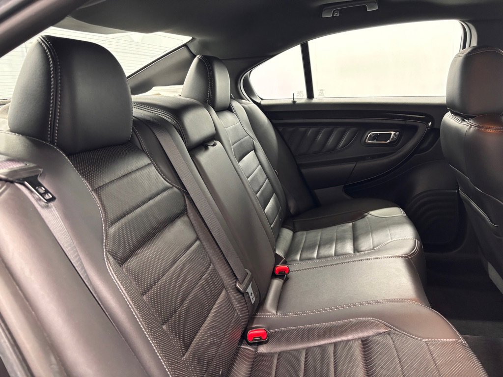 Used 2018 Ford Taurus SHO AWD/4WD image 25