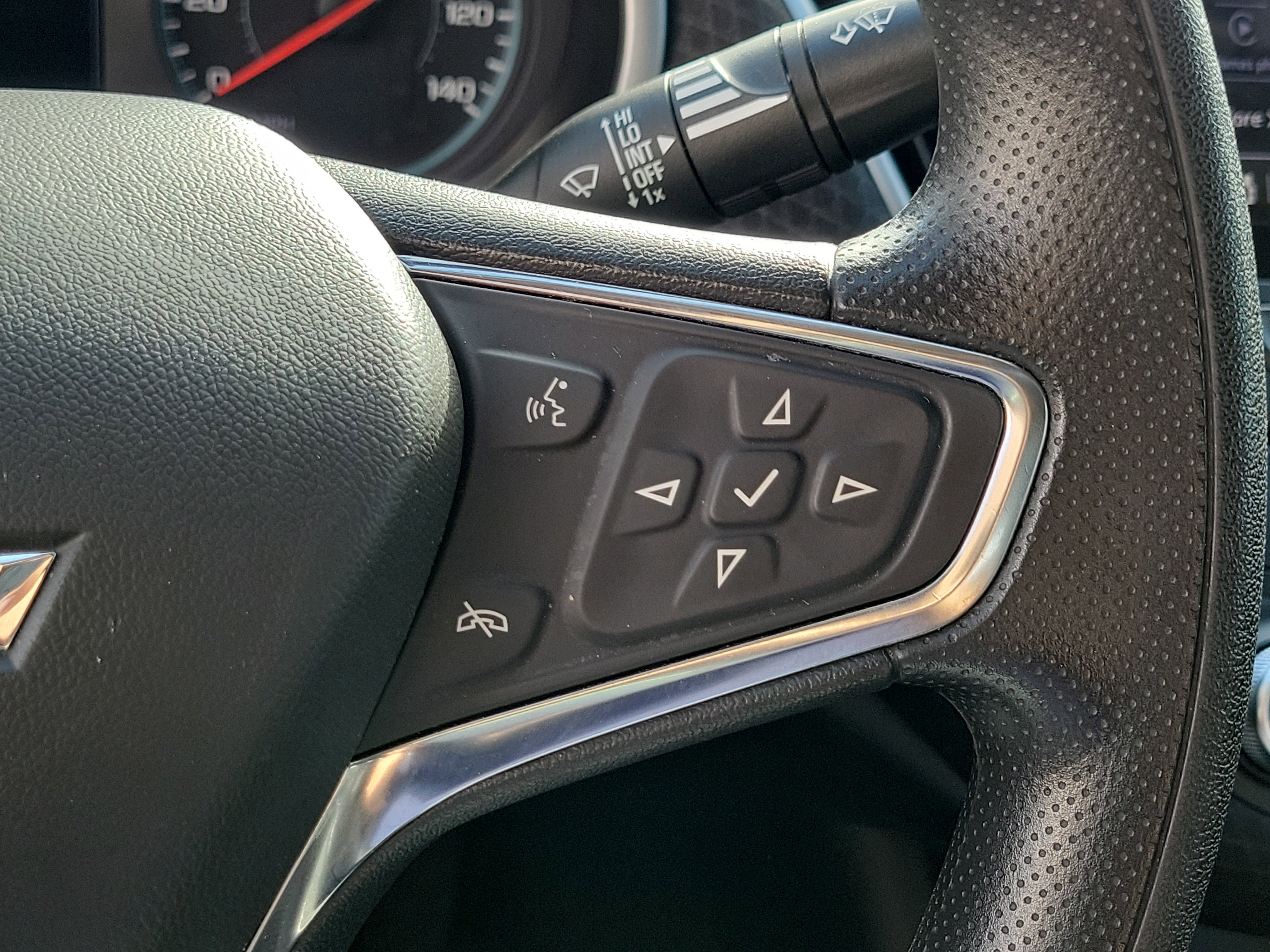 Used 2023 Chevrolet Malibu LT FWD image 26