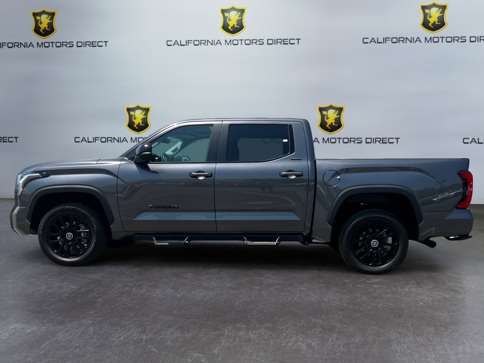 Used 2024 Toyota Tundra Limited image 2