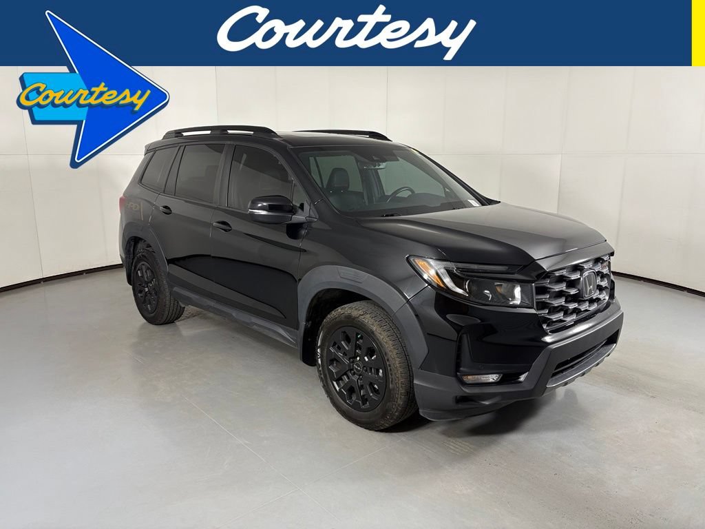 Used 2023 Honda Passport TrailSport image 1