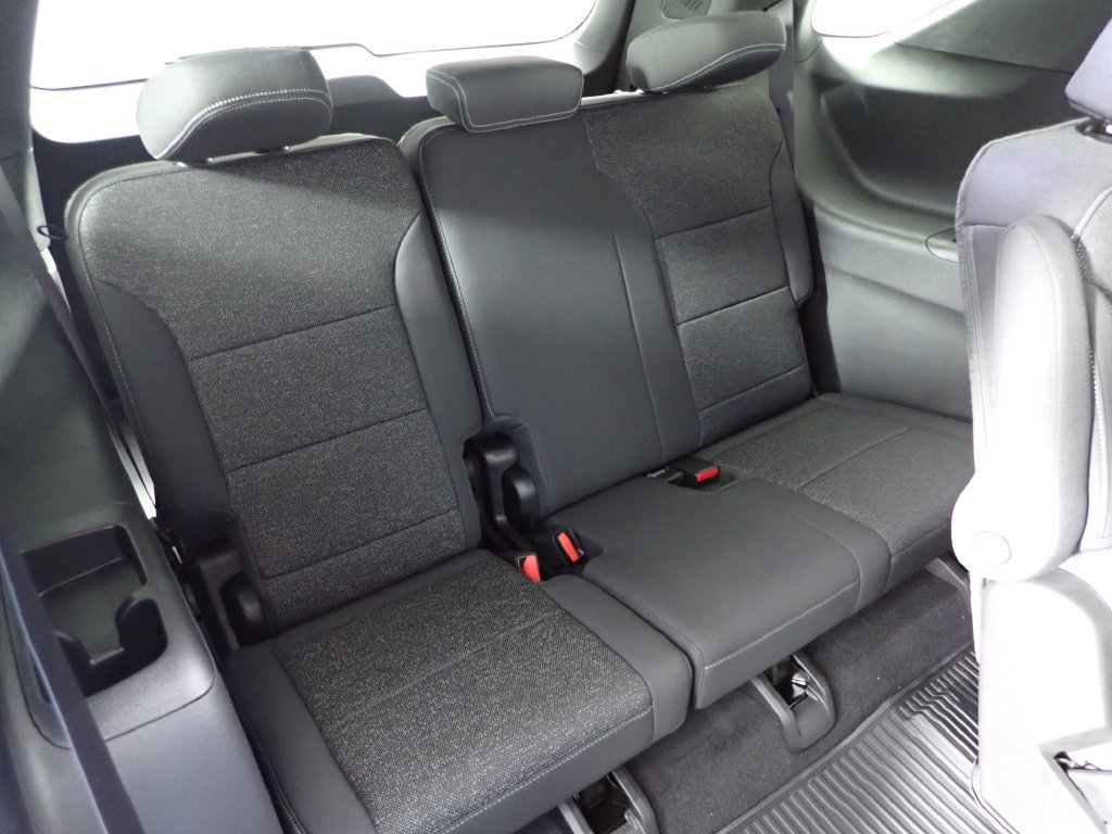 New 2027 Chevrolet Traverse LT w/ LPO, Floor Liner Package AWD/4WD image 37
