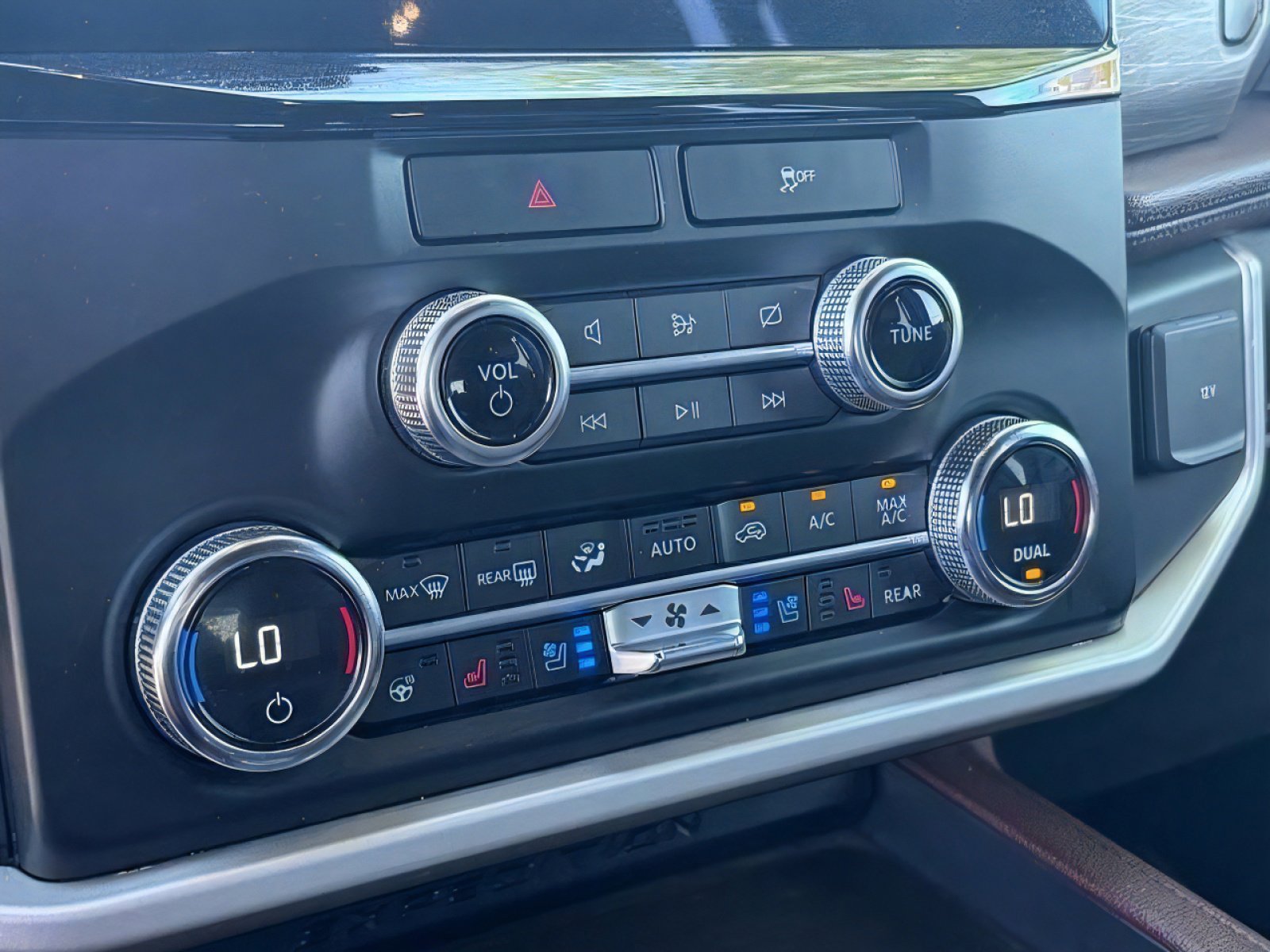 Used 2023 Ford Expedition Limited RWD image 18