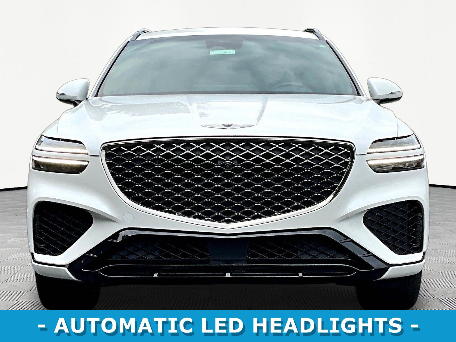 Used 2022 Genesis GV70 3.5T Sport w/ Sport Prestige Package AWD/4WD image 2