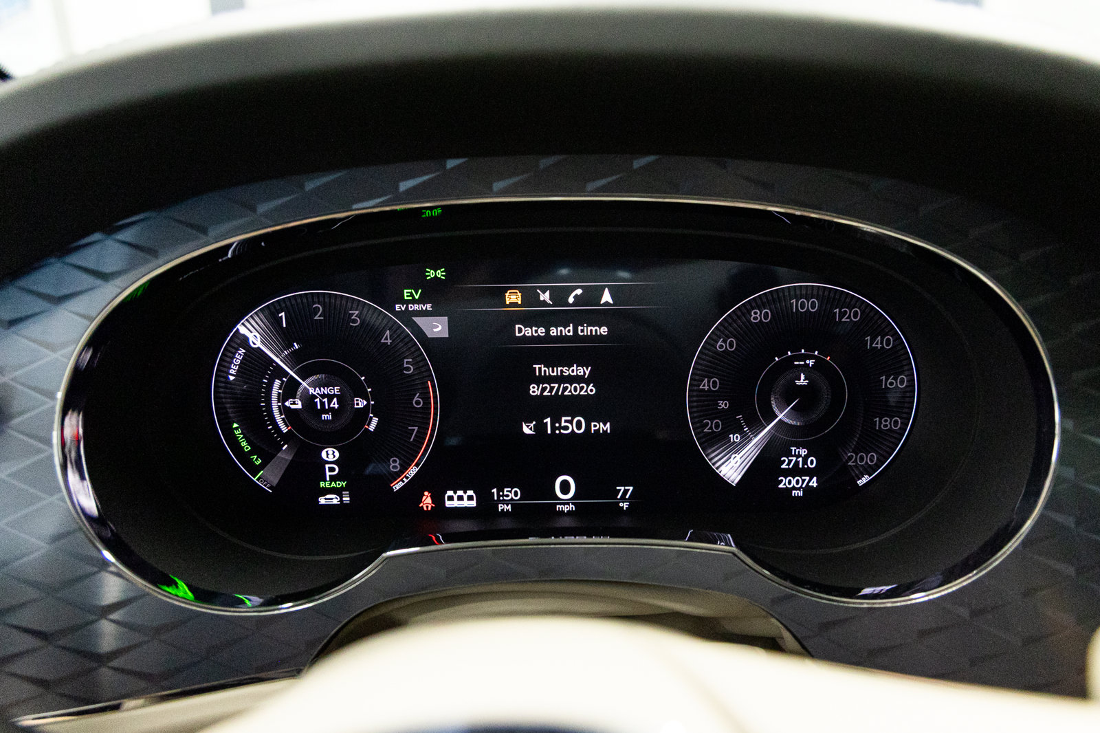 Certified 2023 Bentley Bentayga Plug-In Hybrid AWD/4WD image 36