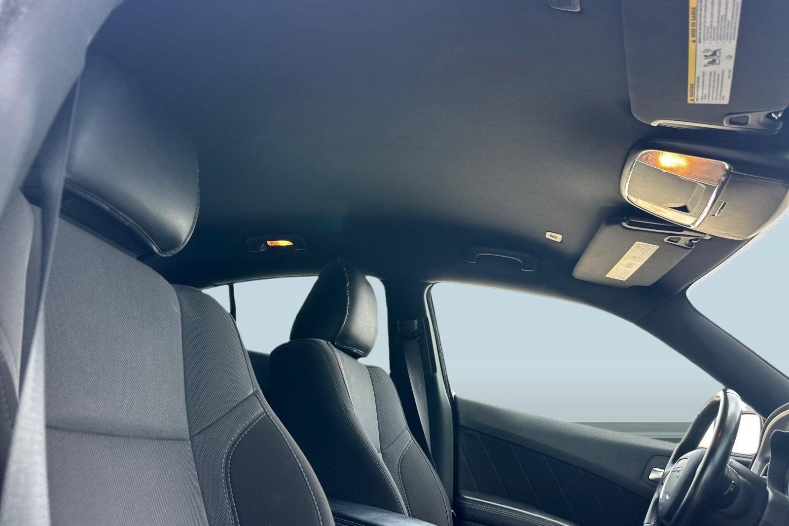 Used 2022 Dodge Charger SXT image 29