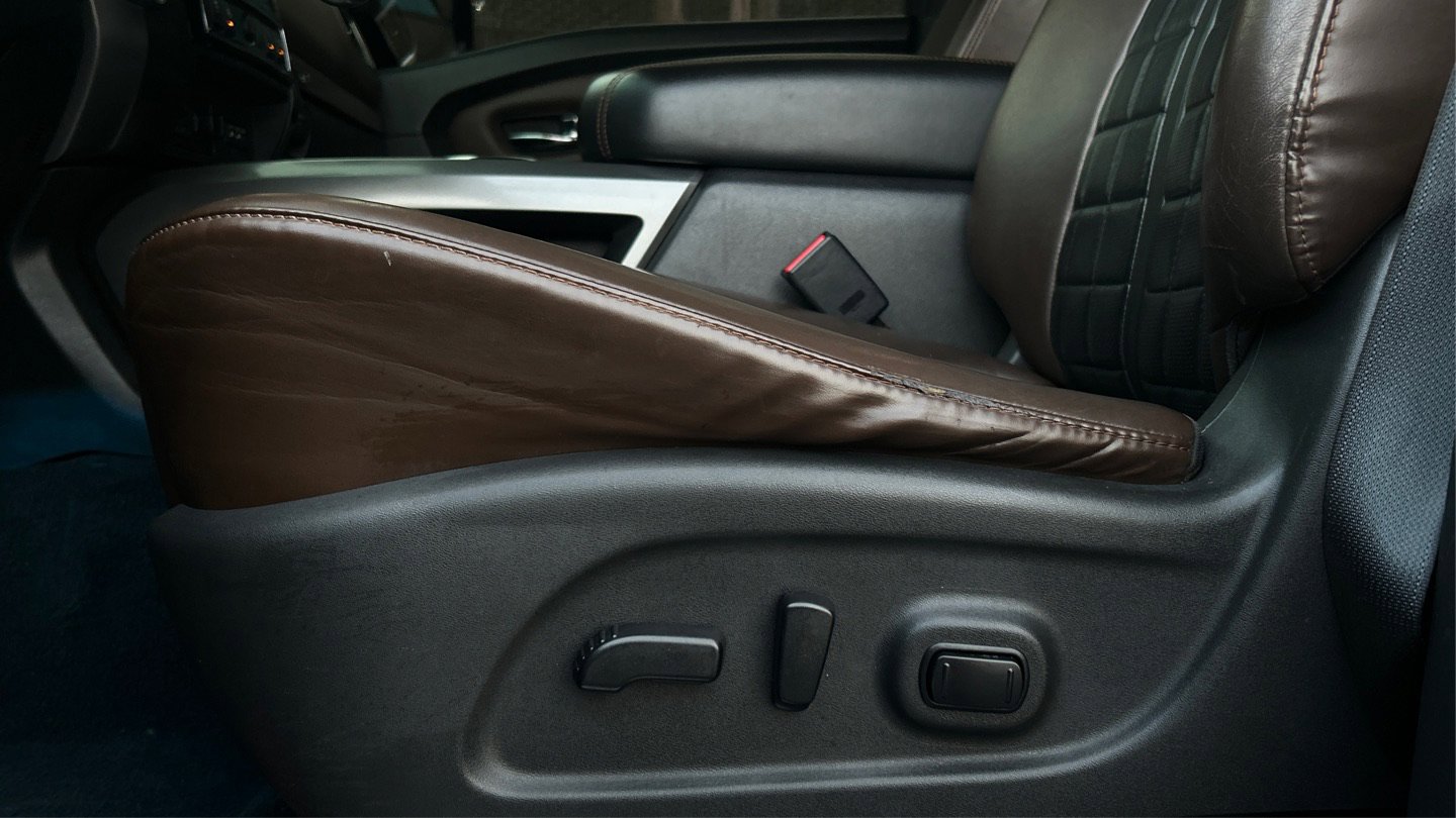 Used 2019 Nissan Titan Platinum Reserve image 45