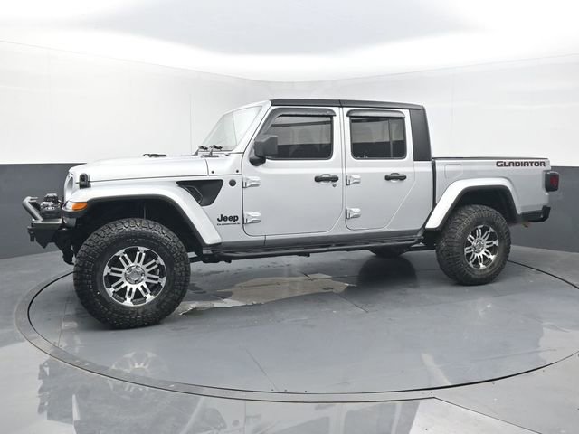 Used 2023 Jeep Gladiator Sport image 2