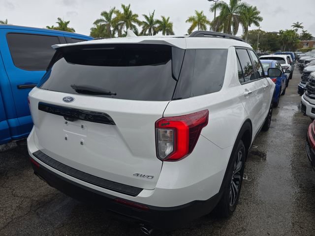 Used 2023 Ford Explorer ST-Line AWD/4WD image 3