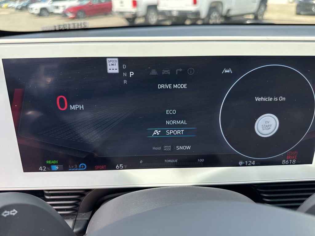 Used 2024 Hyundai Ioniq 5 SE image 24