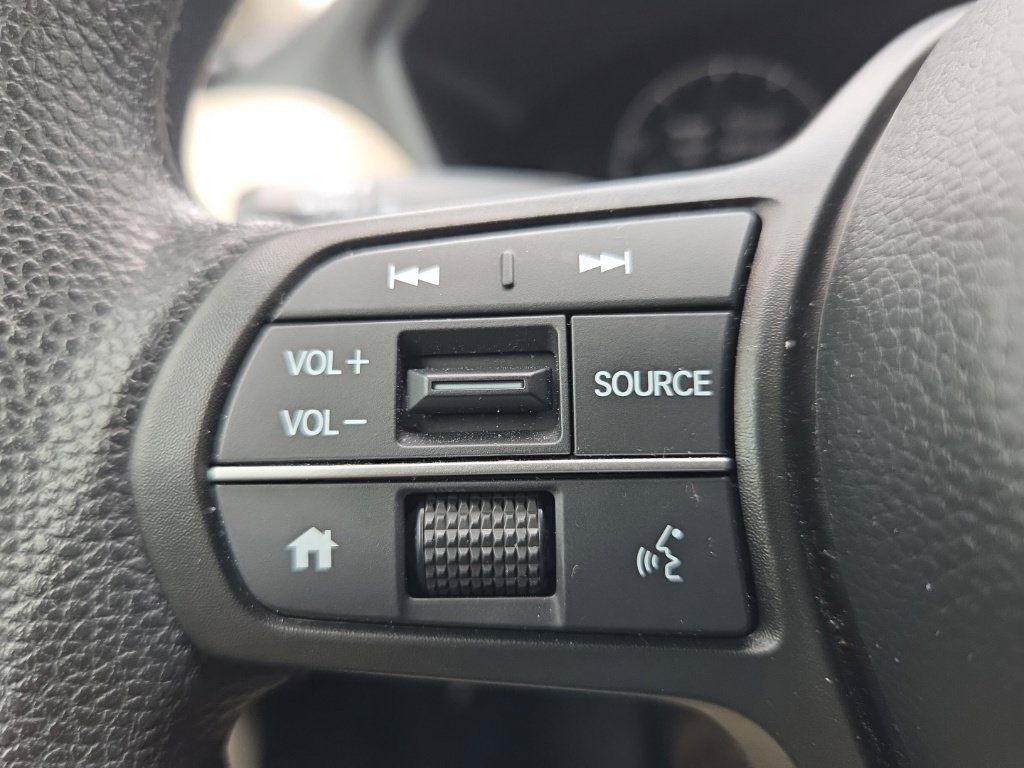 Used 2025 Honda HR-V LX image 29