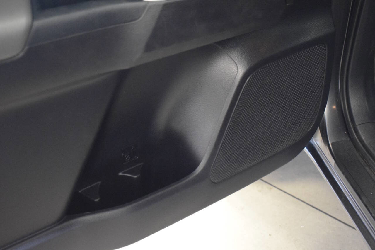 Used 2020 Toyota Tacoma SR5 image 35