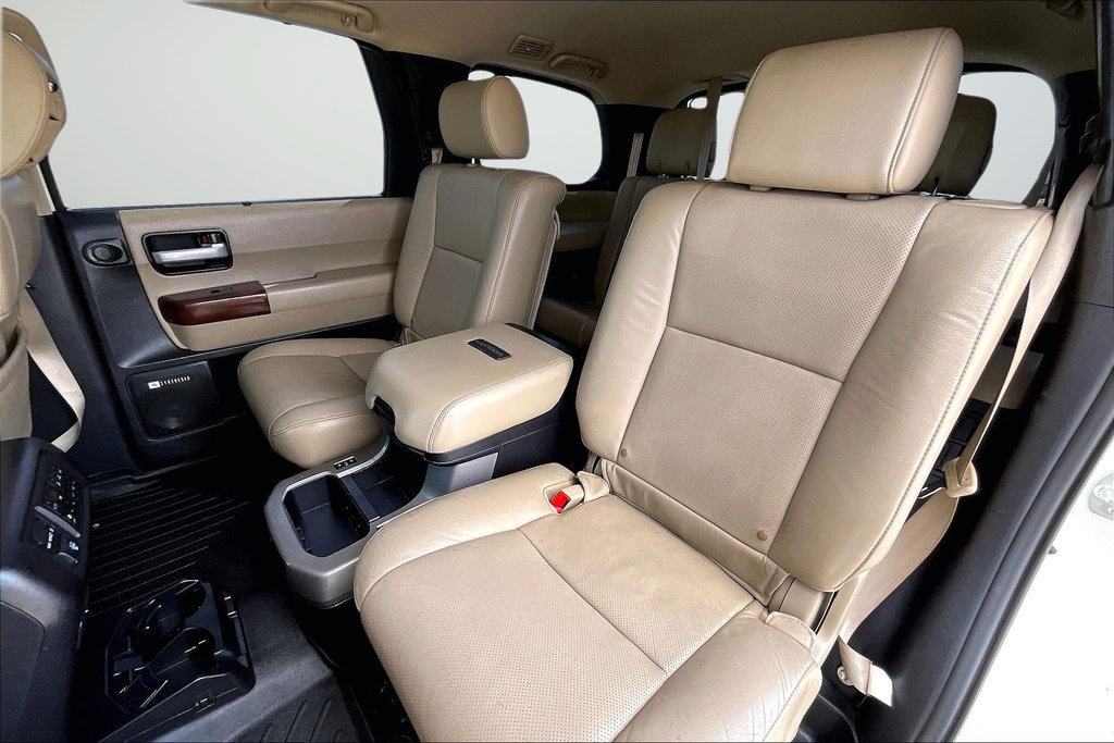 Used 2014 Toyota Sequoia Platinum RWD image 12