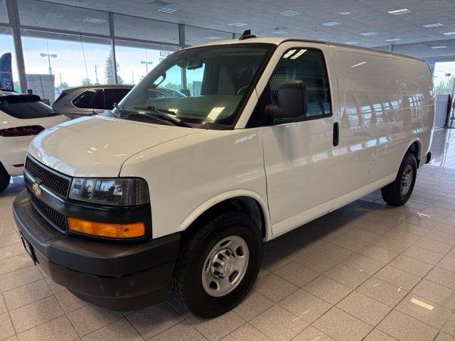 Used 2020 Chevrolet Express 2500 w/ Driver Convenience Package RWD image 2