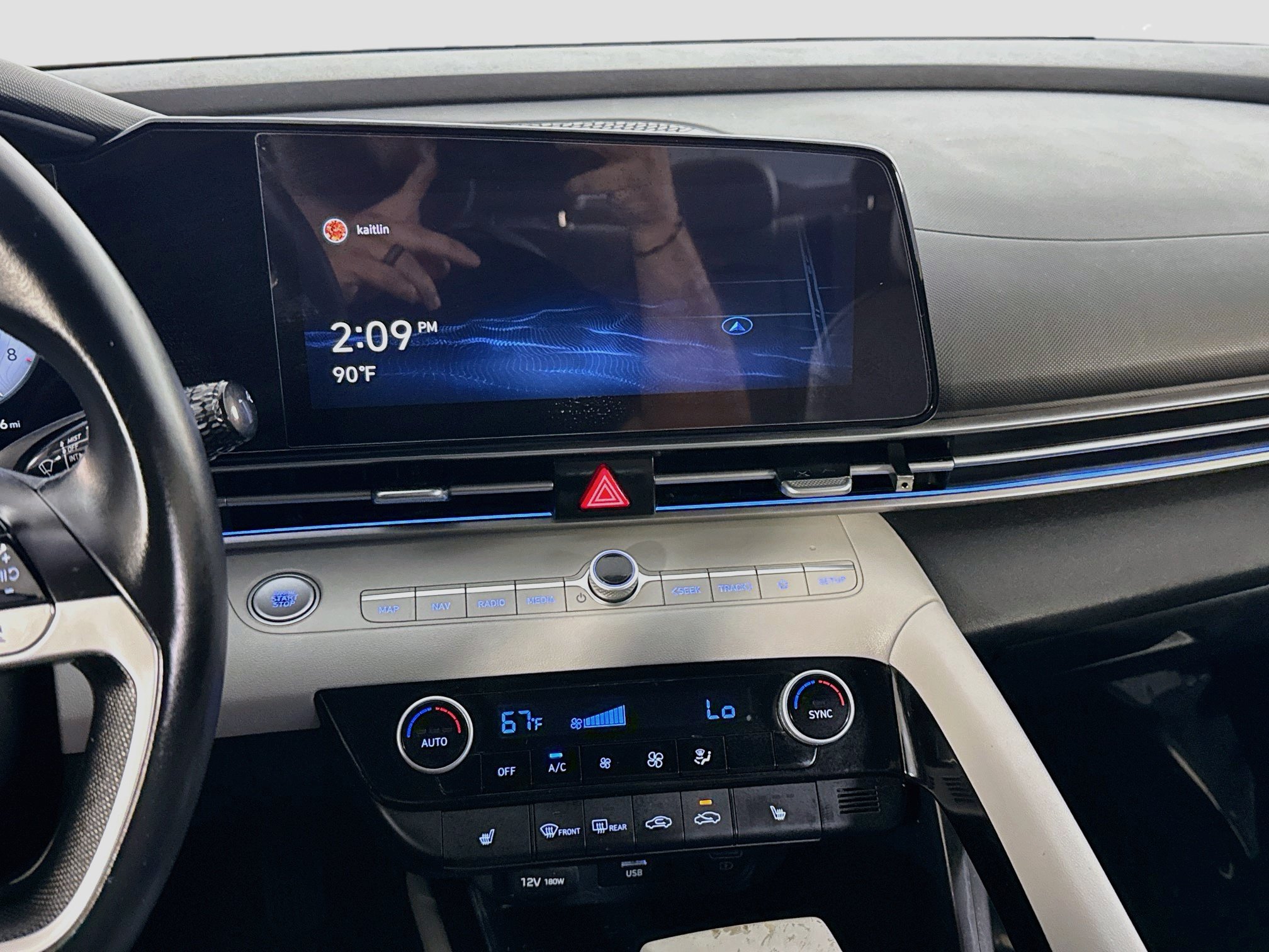 Used 2021 Hyundai Elantra Limited FWD image 18