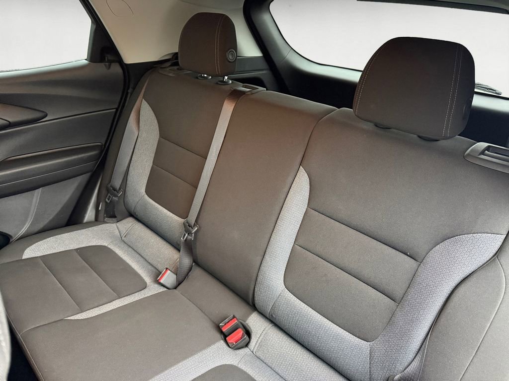 Used 2022 Chevrolet TrailBlazer LT w/ Convenience Package image 14
