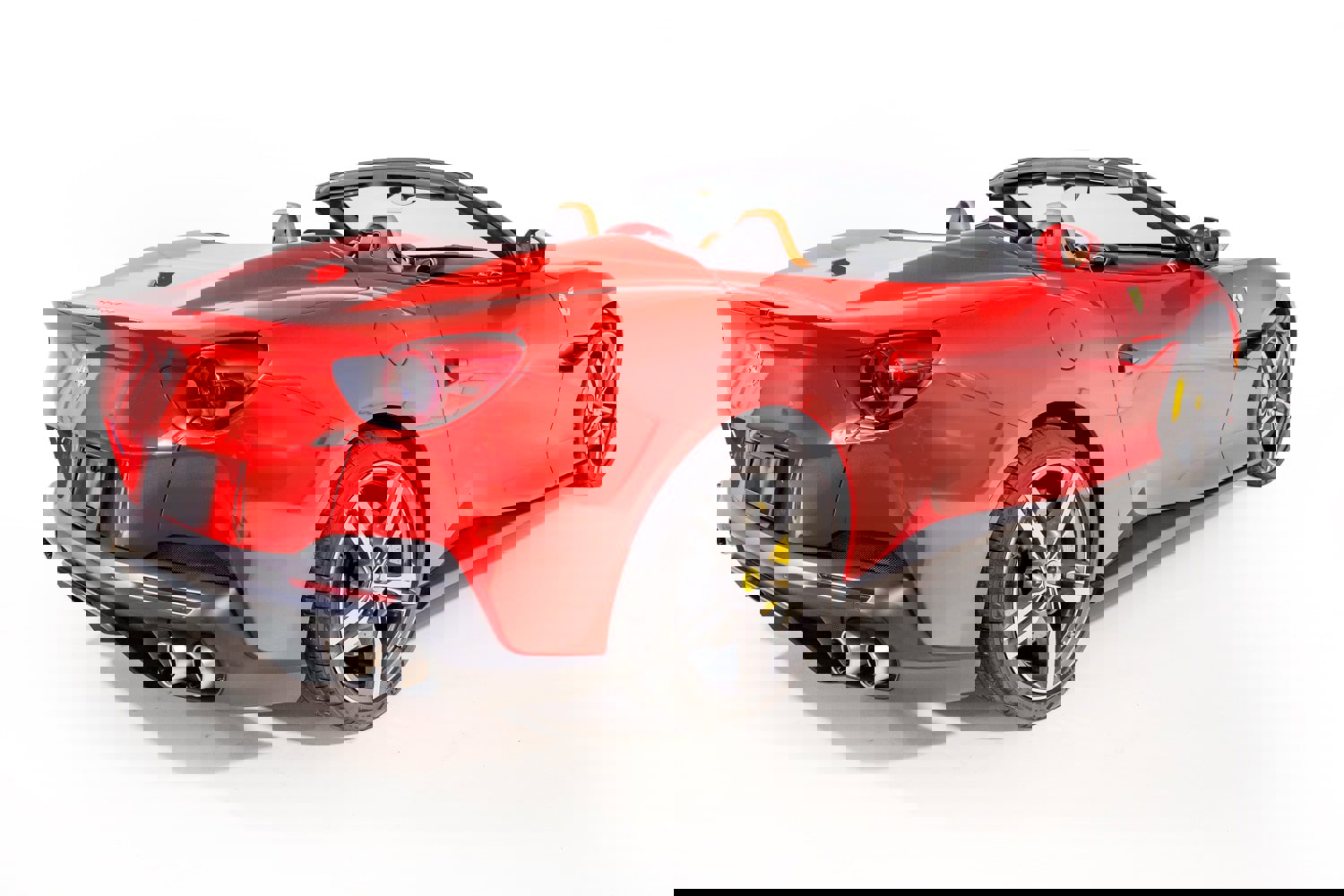 Used 2020 Ferrari Portofino image 19