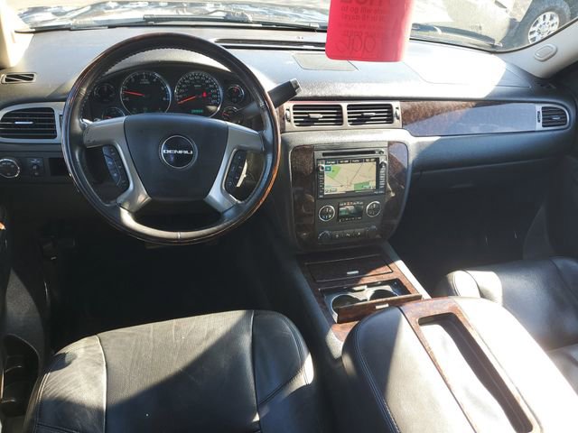Used 2011 GMC Yukon Denali image 10