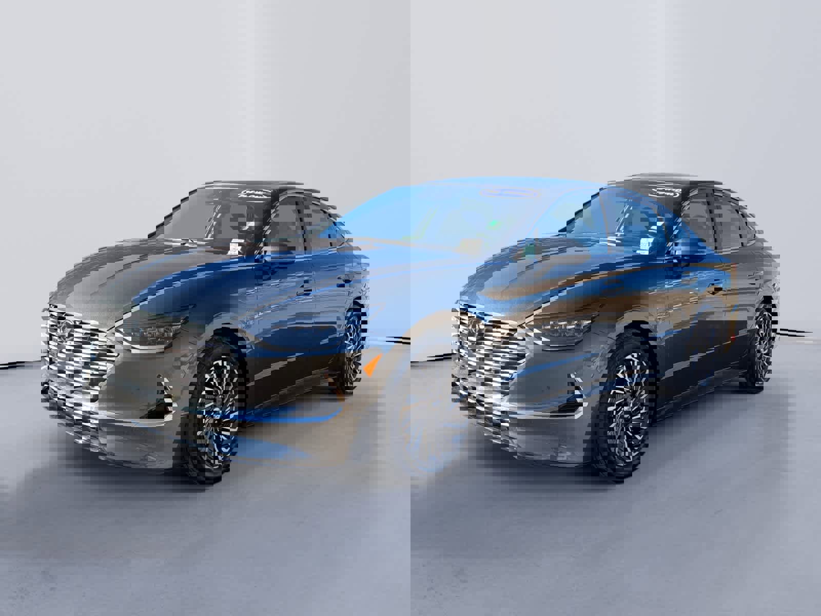 Certified 2023 Hyundai Sonata Limited w/ Cargo Package image 7