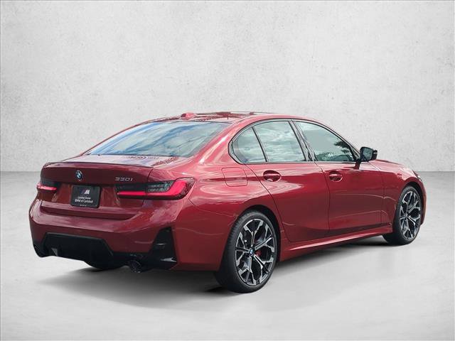 Used 2026 BMW 330i Sedan w/ M Sport Package image 5