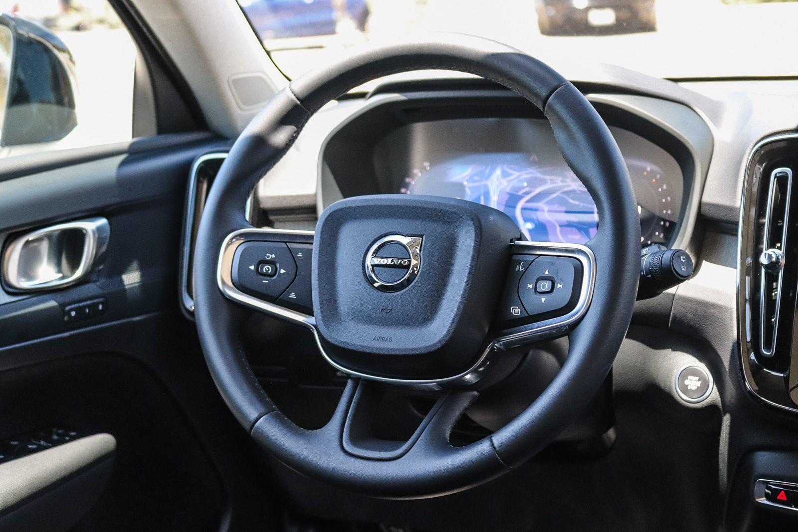 Certified 2026 Volvo XC40 B4 Core FWD image 17
