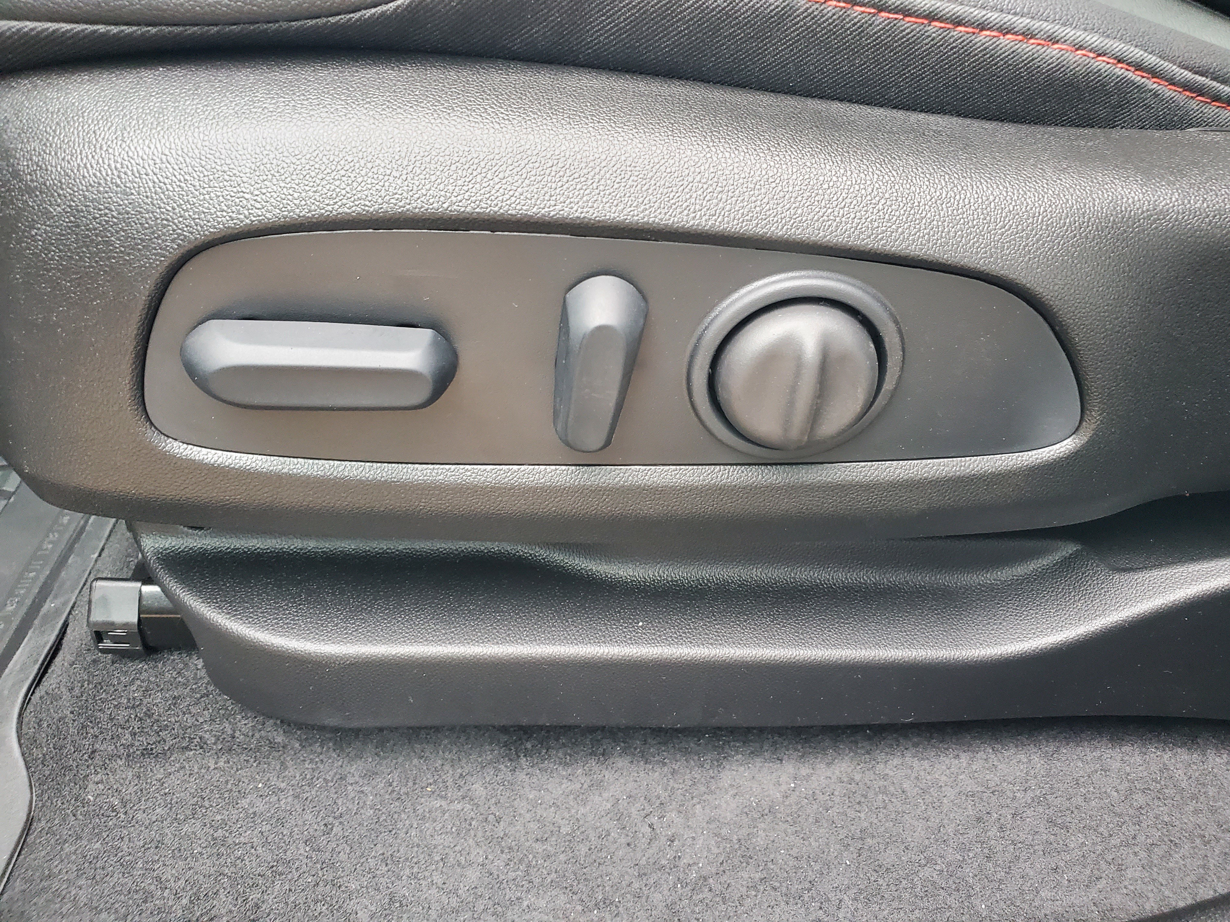 New 2027 Chevrolet Bolt RS w/ LPO, All-Weather Package FWD image 7