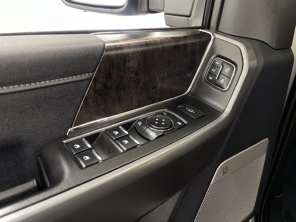 Used 2025 Ford F250 Lariat w/ Lariat Ultimate Package AWD/4WD image 10